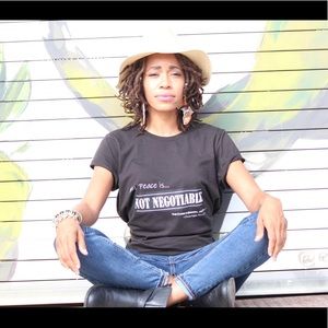 Meet your Posher, Flo